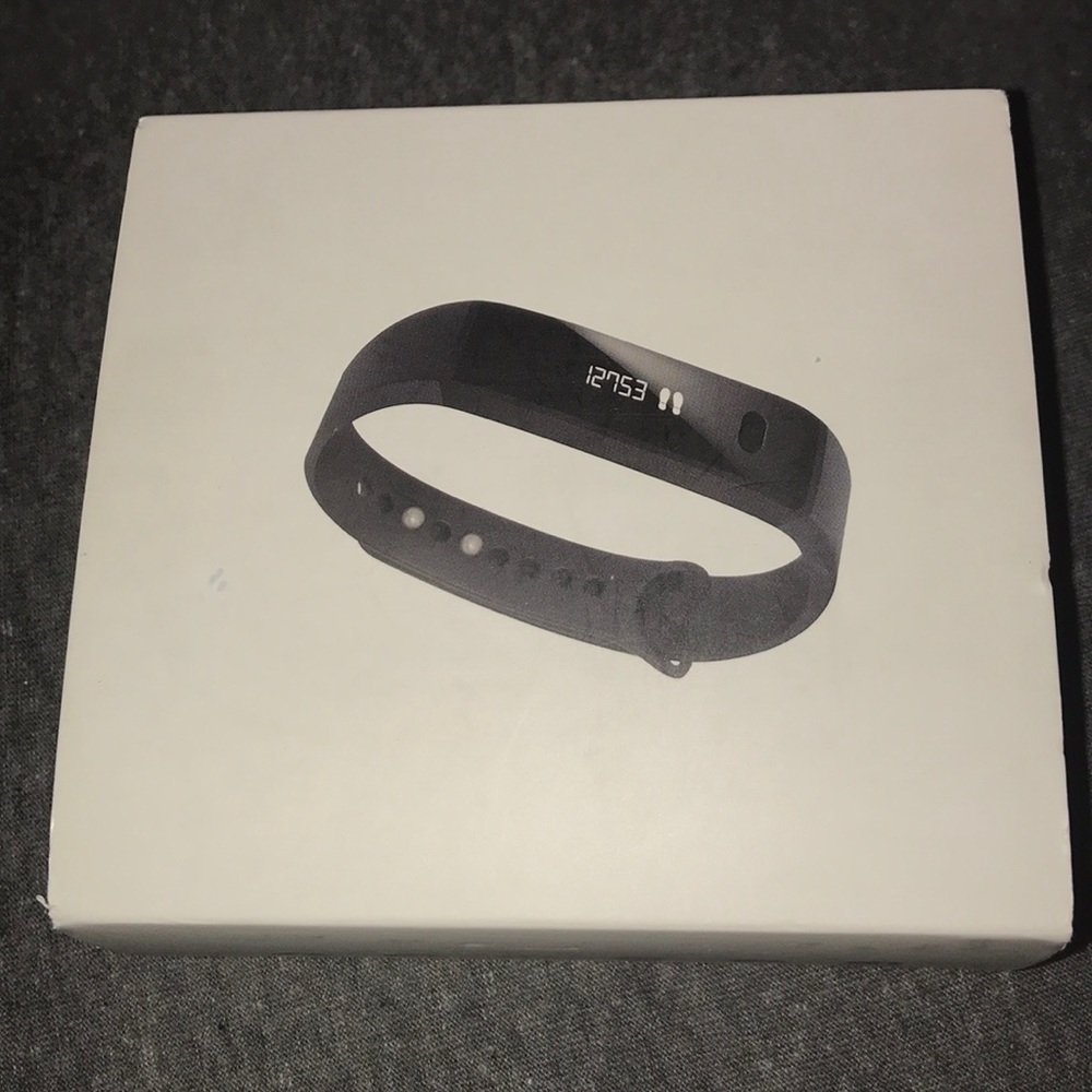 Pivotal living step counter